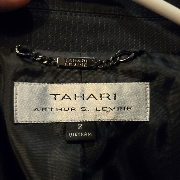 Tahari Women's Pinstripe Grey Suit Skirt Arthur S. Levine Size 2 - Picture 3 of 15